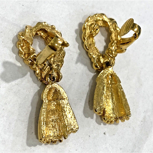 Vintage clip on earrings textured dimensional golden dangles elegant chic dressy - Picture 3 of 6